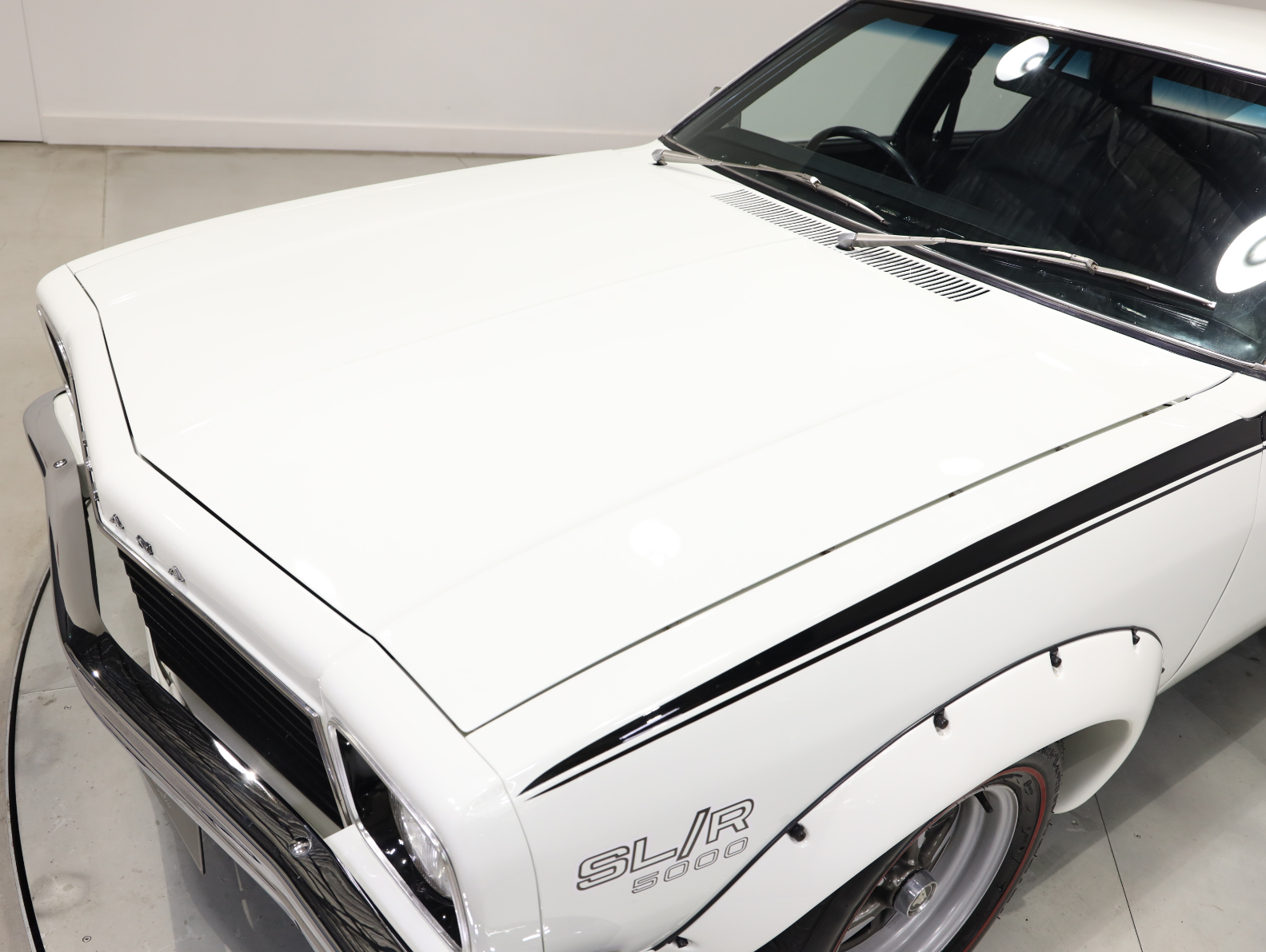 1974 Holden LH Torana L34 SLR 5000 - Glacier White