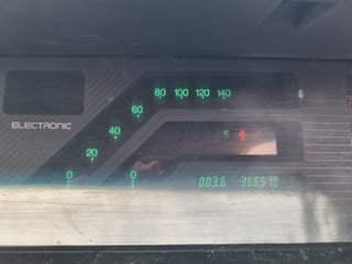 1985 Holden VK Calais 308 V8