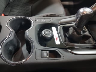 2017 HSV Gen F2 GTSR - Spitfire Green Manual