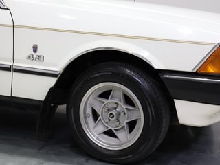 1979 Ford XD Fairmont Ghia 4.9L V8 - Sno White - 57,312km 