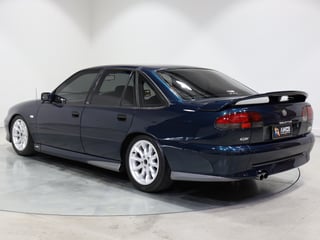 1996 HSV VS Senator 215i Build No 884 - Botanica Blue Mica