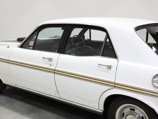 1971 Ford Falcon XY GT - Ultra White 