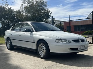 2000 VTII Commodore Executive  - Factory  5.7L Gen III LS1 6 spd Man