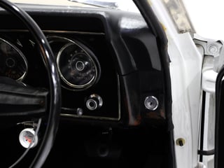 1971 Ford XY Fairmont 302ci Windsor - Ultra White