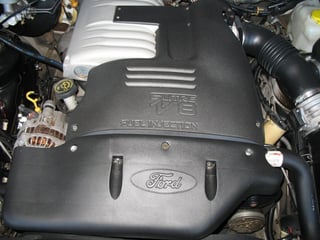 EF XR8 Falcon Ex. Chaser