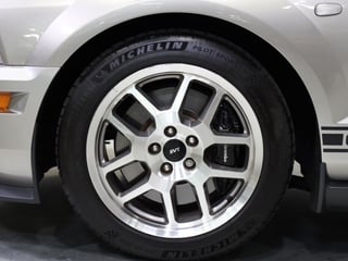 2007 Ford Shelby Mustang GT500 SVT 8,744 miles - Vapor Silver Metallic