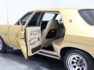 1976 Chrysler CL Valiant Regal SE - Topaz Gold Metallic