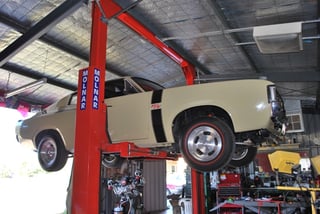 VH R/T E38 Valiant Charger