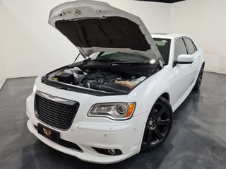 2012 Chrysler 300 SRT8 6.4L V8
