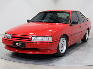 1990 Holden VN  5.0L V8 - SV Enhanced Build No E789 - Maranello Red