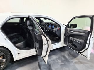 2012 Chrysler 300 SRT8 6.4L V8