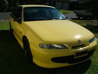 HSV GTS-R Commodore #61