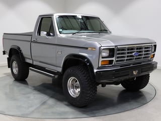 1982 Ford F-Series Pickup F100 RHD 4x4 - 351 V8