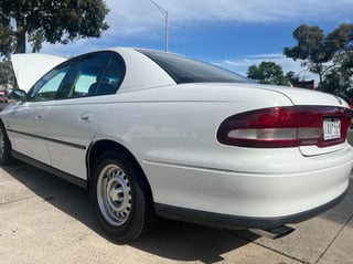 2000 VTII Commodore Executive  - Factory  5.7L Gen III LS1 6 spd Man