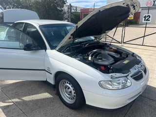 2000 VTII Commodore Executive  - Factory  5.7L Gen III LS1 6 spd Man