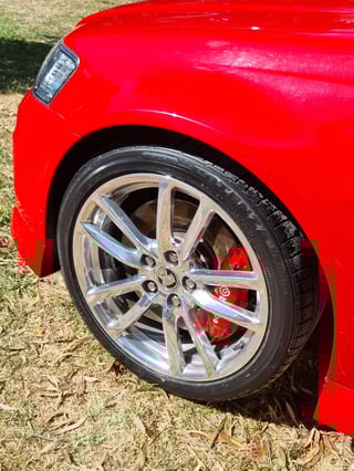 2011 VE Commodore SSV Redline - Patterson Cheney Race Sport RS350