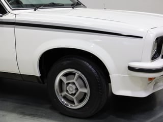 1976 Holden LX Torana SS Hatchback - 5.0L Trimatic - Cotillion White