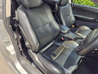 2001 Holden Monaro V2 CV8 - Quicksilver