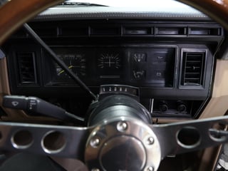 1982 Ford F-Series Pickup F100 RHD 4x4 - 351 V8