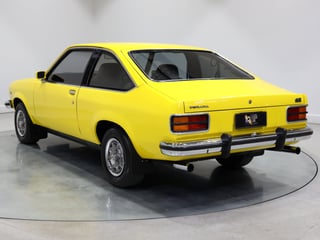 1977 Holden LX Torana SL 253 V8 Hatchback - Absinth Yellow