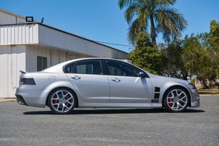2008 HSV W427 Build No. 17 of 137 - 2,586 km