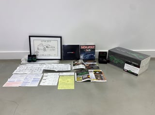 2017 HSV GTSR - Spitfire Green 0064 km …