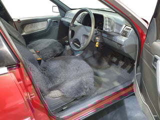 1990 VN Calais Series II - 5.0 Litre V8 5 Speed Manual