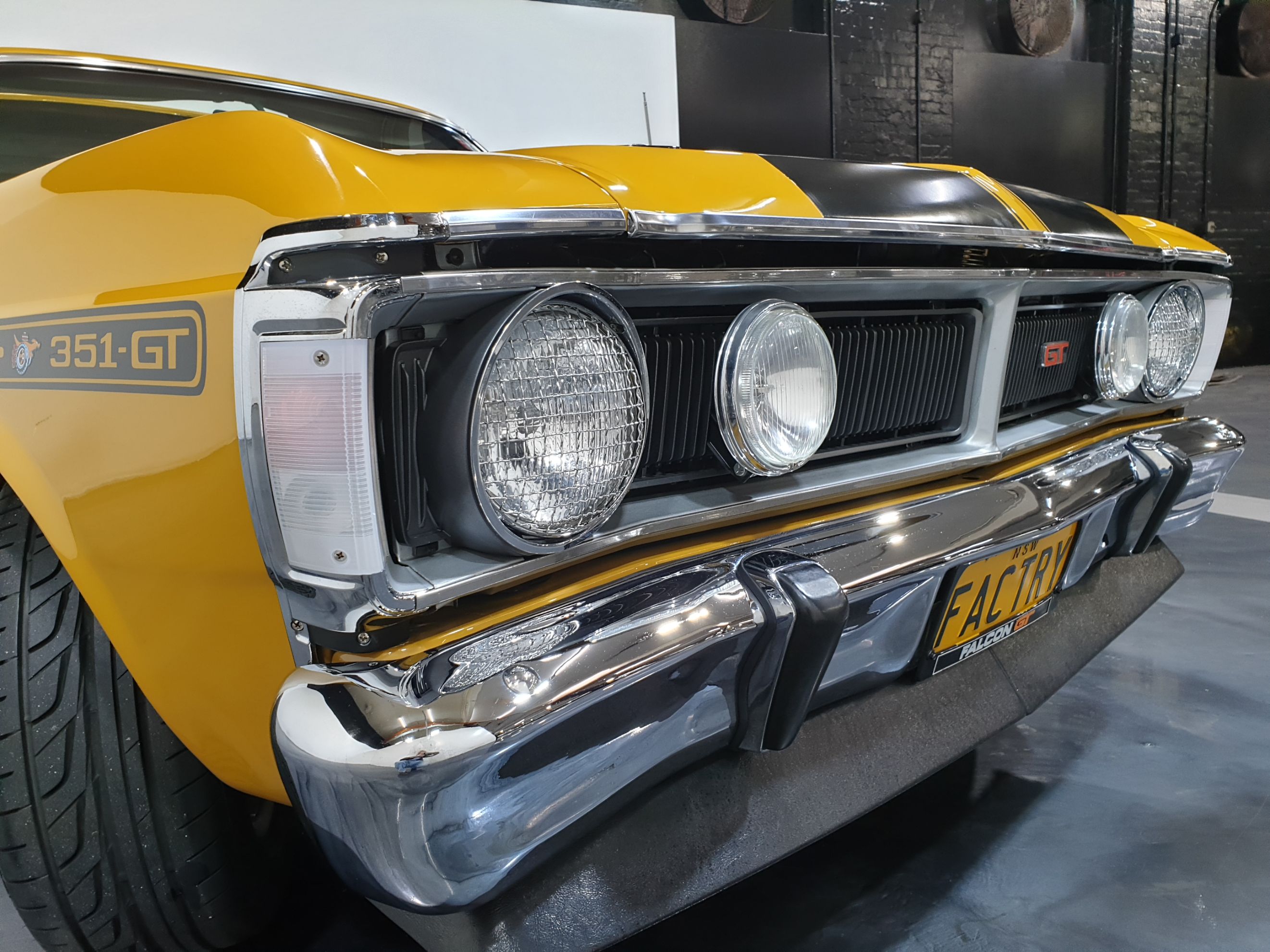 1971 XY Falcon GTHO Phase 3 Replica - GOLDE SUNROOF