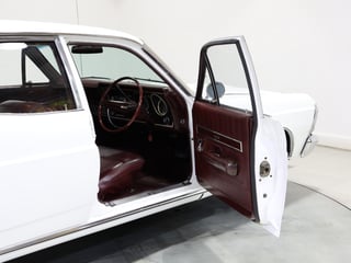 1971 Ford XY Fairmont 302 V8 - Ultra White