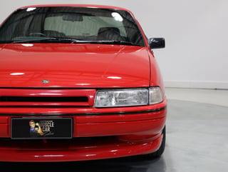 1990 Holden VN  5.0L V8 - SV Enhanced Build No E789 - Maranello Red