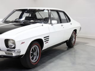 1974 Holden HQ Monaro GTS 308 4sp - Glacier White