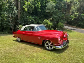 1952 Oldsmobile Super 88 Restomod - 6.0L LS2 V8