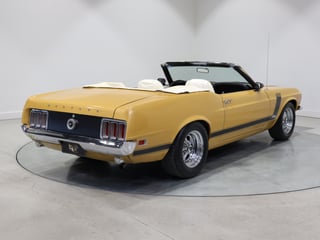 1970 Ford Mustang Convertible 302ci - Bright Gold 