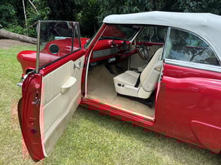 1952 Oldsmobile Super 88 Restomod - 6.0L LS2 V8