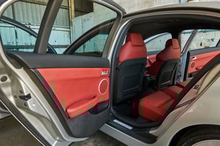 2008 HSV W427 Build No. 17 of 137 - 2,586 km