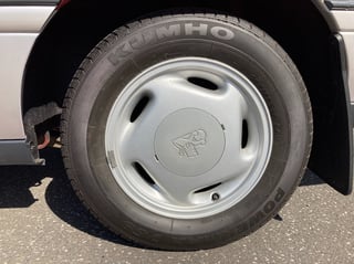 1990 VN Holden Calais 5.0 Litre V8