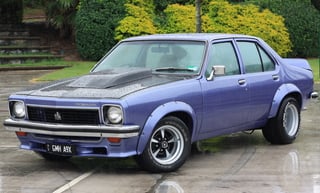 LX SLR 5000 Torana -