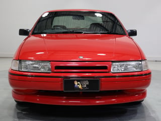 1990 Holden VN  5.0L V8 - SV Enhanced Build No E789 - Maranello Red