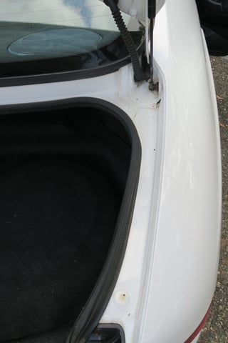 2001 AUII Tickford XR8 220kw