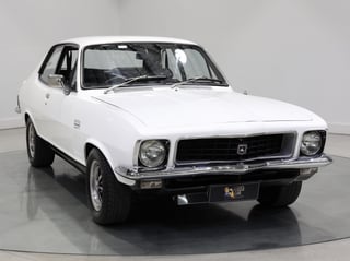 1972 Holden LJ Torana GTR XU1 - Glacier White