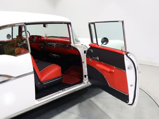 1957 Chevrolet Bel Air - Pillarless 2-Door Hardtop