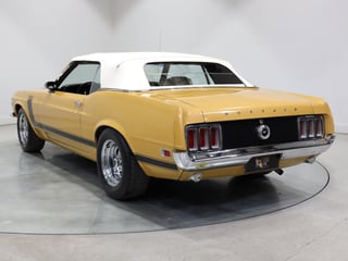 1970 Ford Mustang Convertible 302ci - Bright Gold 