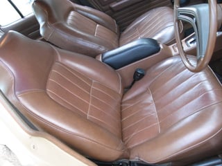 1977 HX Holden Kingswood Deluxe 4.2L