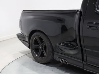 2004 Ford F-150 SVT Lightning RHD - Raven Black 