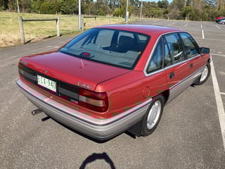 1990 VN Holden Calais 5.0 Litre V8