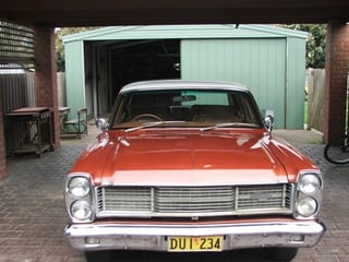 ZD Ford Fairlane 351
