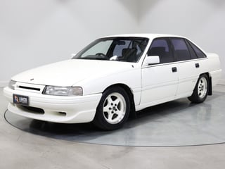 1989 HSV VN SV89 Build No 149 - Alpine White