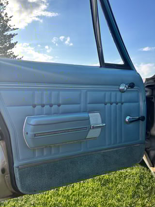 1968 Chevrolet Impala 327 V8