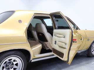 1976 Chrysler CL Valiant Regal SE - Topaz Gold Metallic