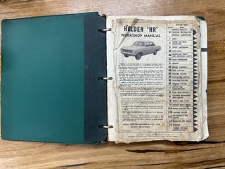 1967 Holden HR 186 S Utility - Grecian White